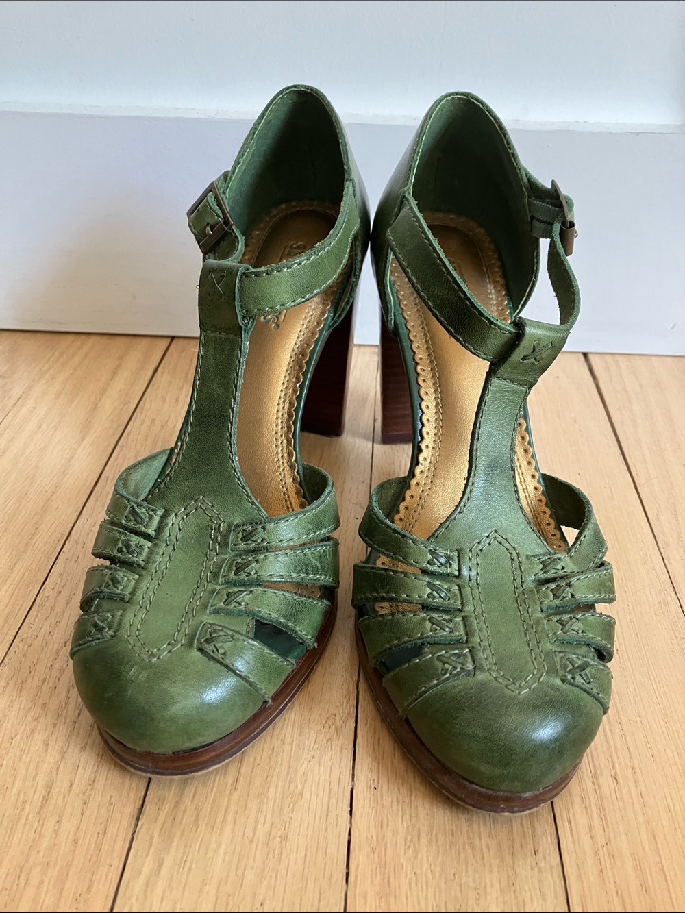 Seychelles green heels 9